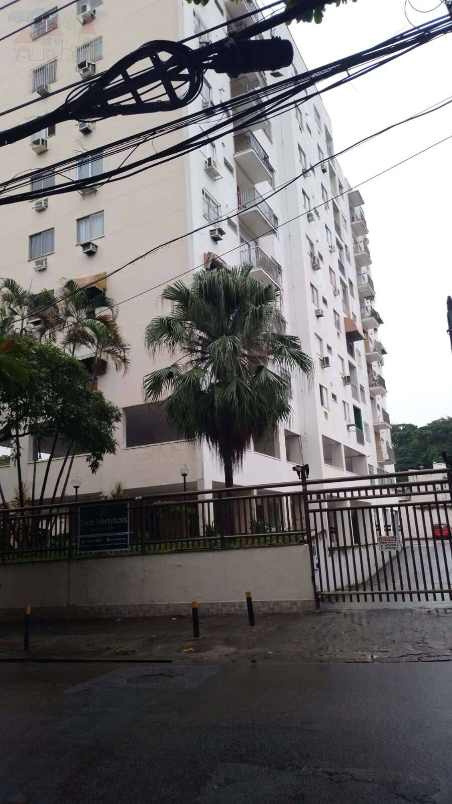 Apartamento à venda em Rio de Janeiro, Pechincha, com 2 quartos, 70m²